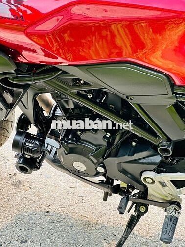 Mạnh Hà Motor bán Honda CB300R 2020 lướt 14k km HN