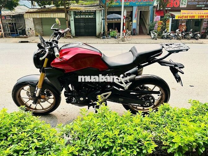 Mạnh Hà Motor bán Honda CB300R 2020 lướt 14k km HN