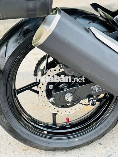 Mạnh Hà Motor bán Kawasaki Z400 2022 lướt keng