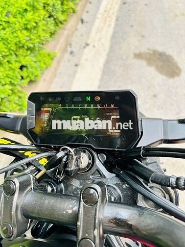 Mạnh Hà Motor bán Honda CB300R 2020 lướt 14k km HN