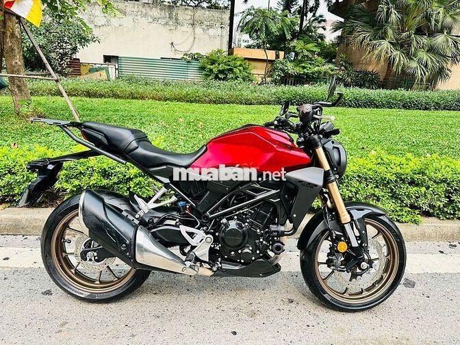 Mạnh Hà Motor bán Honda CB300R 2020 lướt 14k km HN