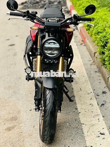Mạnh Hà Motor bán Honda CB300R 2020 lướt 14k km HN
