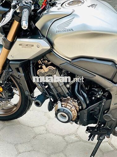Mạnh Hà Motor bán Honda CB650R ABS 2020 Xám bạc