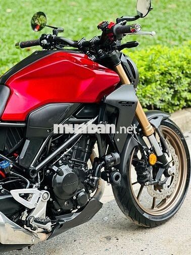 Mạnh Hà Motor bán Honda CB300R 2020 lướt 14k km HN
