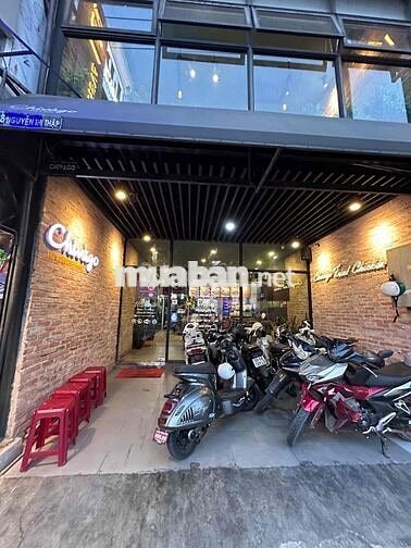 Gà rán Hàn Quốc Chivago Chicken Quận 7