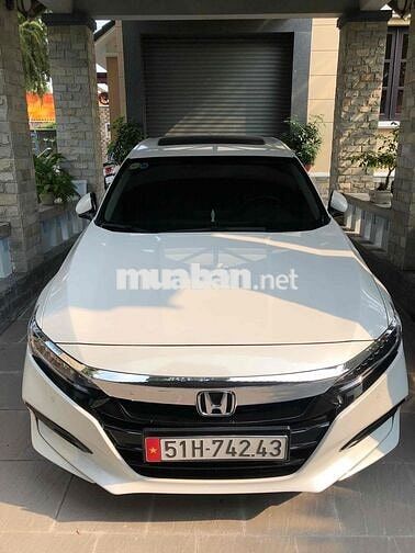 Honda Accord 2020 Trắng 80.000 km