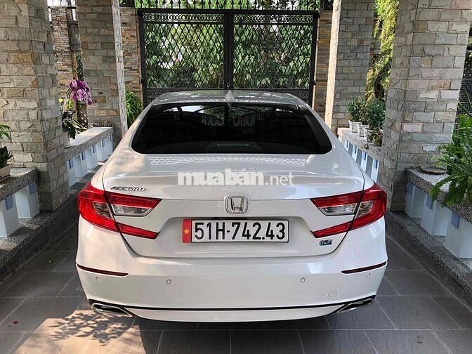 Honda Accord 2020 Trắng 80.000 km