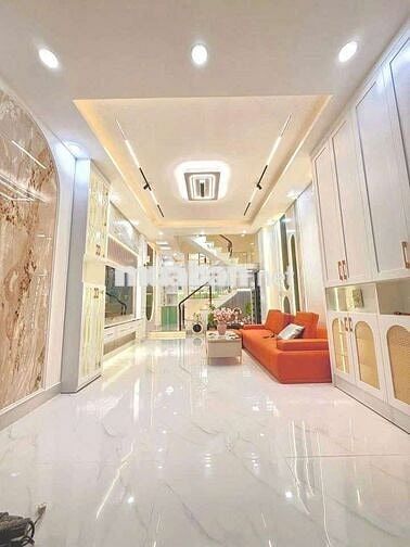 Bán Nhà 3 Tầng Mặt Tiền Xe Hơi Tới Nhà