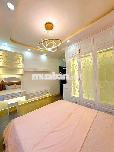 Bán Nhà 3 Tầng Mặt Tiền Xe Hơi Tới Nhà