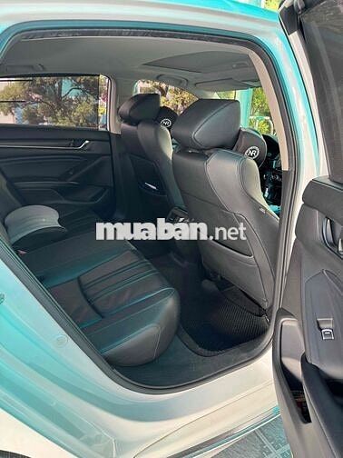 Honda Accord 2020 Trắng 80.000 km