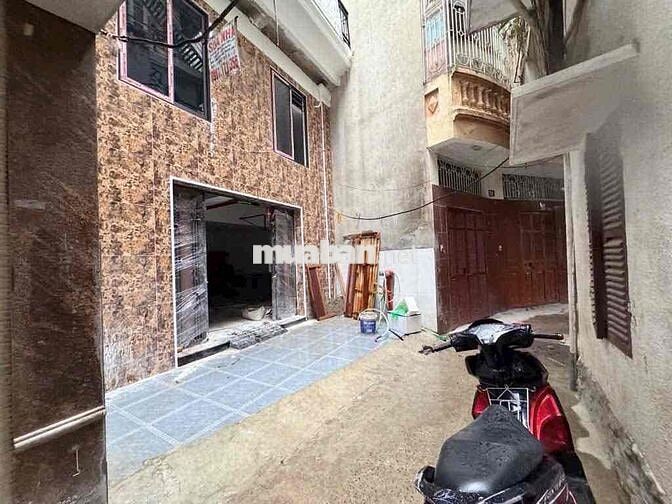 Bán toà CCMN phố Minh Khai- 100m2- 8 tầng thang máy-21 phòng- 25.4 tỷ