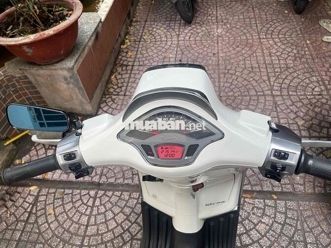 Piaggio Vespa Sprint 125cc 2016 Trắng bstp 9chủ