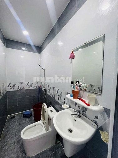 VỊ TRÍ VÀNG , NHÀ TRUNG TÂM QUẬN 1 VỊ TRÍ ĐẮC ĐỊA , GIÁ SIÊU MỀM