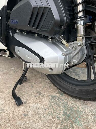 Honda SH 125 CBS Trắng 6700 km