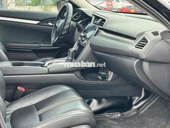 Honda Civic G 2021 Đen 42.000Km chính hãng