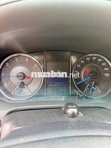 Toyota Fortuner Trắng 2018 nhập Indo