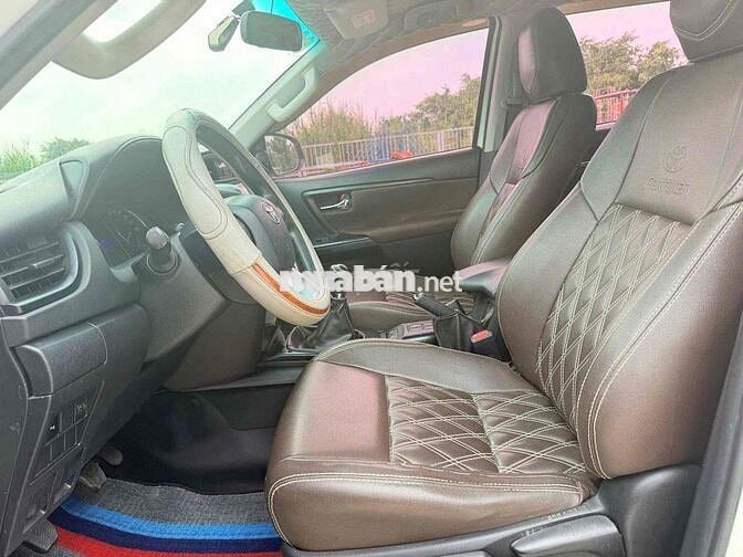 Toyota Fortuner Trắng 2018 nhập Indo