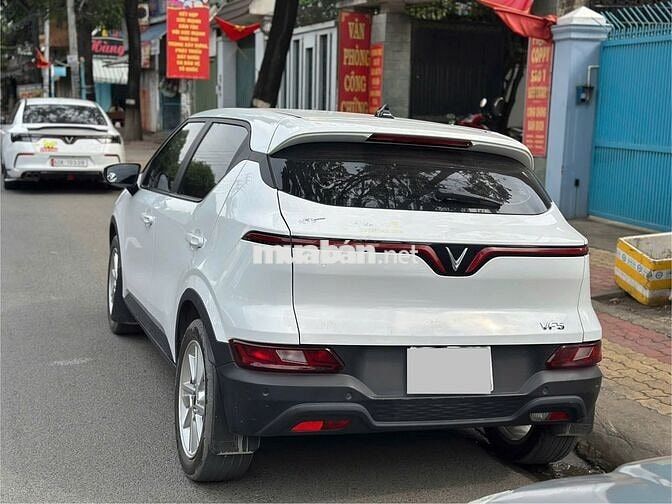 Vinfast VF5 Plus 2024 - Màu trắng - 3v4km -Mua pin