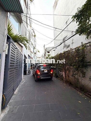 bán nhà đường Phan Đăng Lưu, Sát mặt tiền.xe hơi