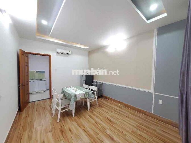 bán nhà đường Phan Đăng Lưu, Sát mặt tiền.xe hơi