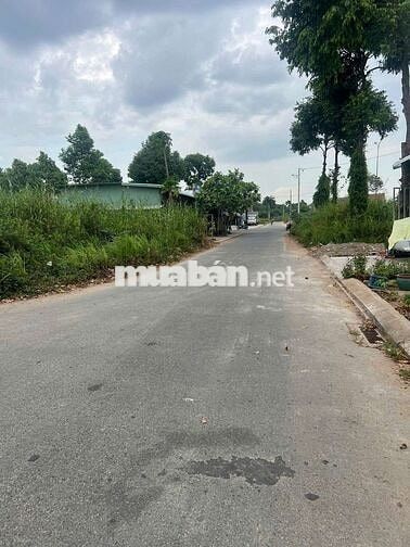 Cặp nền 180m² (10 × 18) đất ở Đô Thị -  khu công nghiệp Hoàng Quân