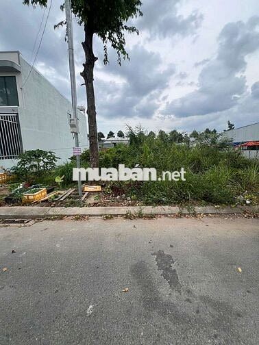Cặp nền 180m² (10 × 18) đất ở Đô Thị -  khu công nghiệp Hoàng Quân