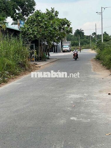 Cặp nền 180m² (10 × 18) đất ở Đô Thị -  khu công nghiệp Hoàng Quân