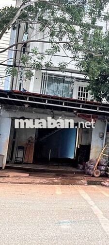 Nhà mặt tiền chợ đầu mối Hóc Môn giá 132m  bèo  nhèo luôn 12ty