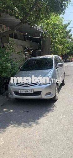 Toyota Innova Bạc 7 chỗ