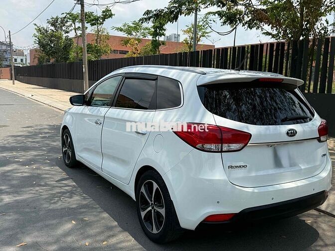 Kia Rondo 2016 Trắng