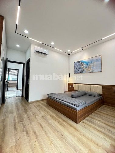 Bán Nhà mới xây. Full Nội Thất. Hẻm Xe Hơi. 4,3m x 15m.Giá chỉ 13,9 tỷ
