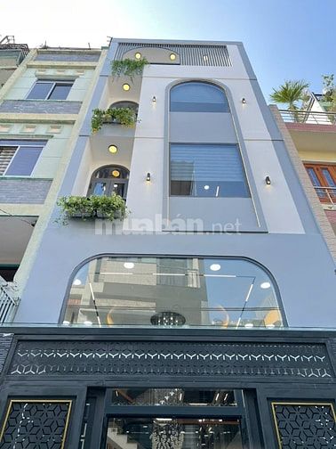 Bán Nhà mới xây. Full Nội Thất. Hẻm Xe Hơi. 4,3m x 15m.Giá chỉ 13,9 tỷ
