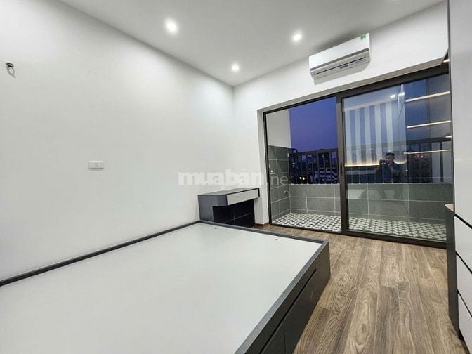 Bán nhà Khương Hạ 40m2 mặt tiền 3.9m 5 tầng gara ô tô kinh doanh
