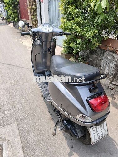 Piaggio Vespa LX 50 Xám