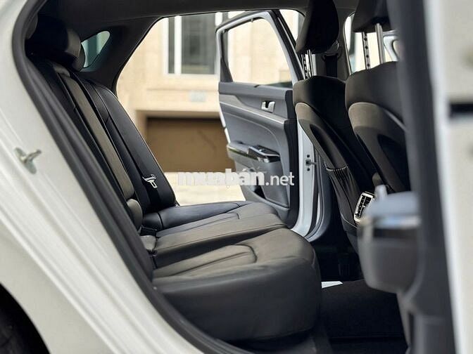 KIA K5 Luxury 2022 Trắng 12.000 km