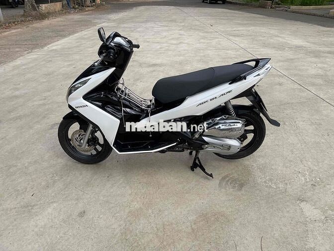 Honda Air Blade 125i Trắng đen