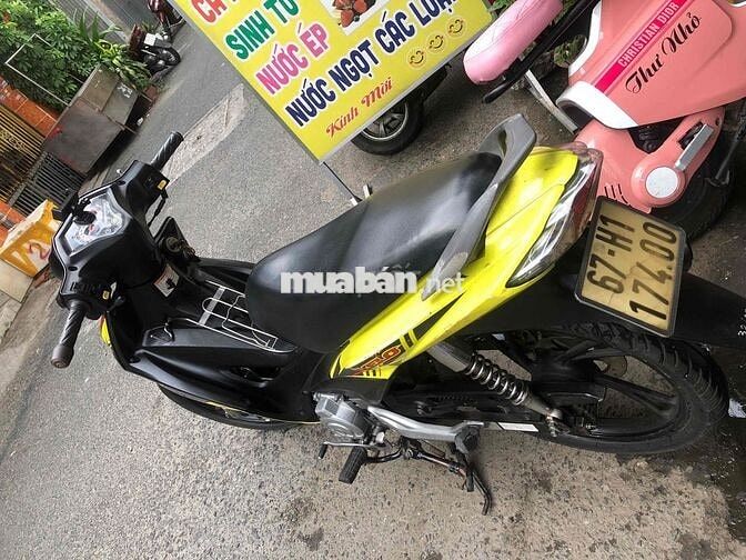 Suzuki Axelo Đen Vàng