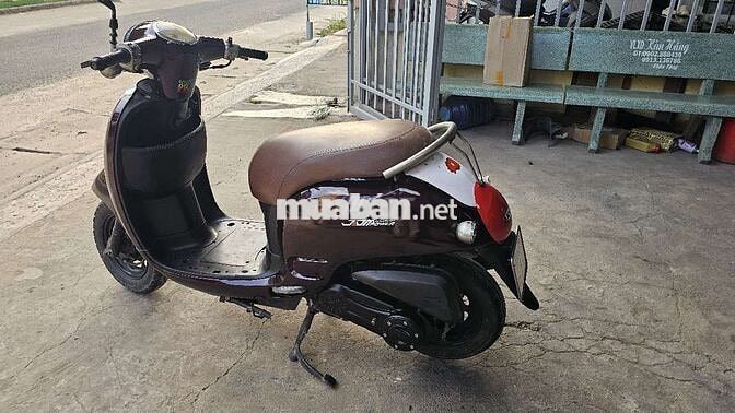 Xe máy tay ga 50cc Nâu đỏ