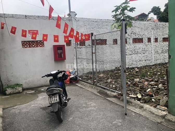 Phố Chu Huy Mân – Long Biên – Ô Tô – 61 M2 – Đất – MT 4.5 M – Giá 9.4 