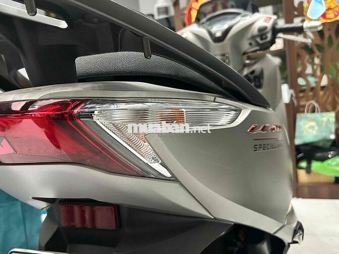 Honda Lead 4 val 2024 Cao cấp Bạc
