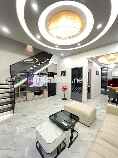 NGANG 6M, LÔ GÓC, DTD LỚN HIÉM CÓ  NHỈNH 5 TỶ, LÊ DUẨN