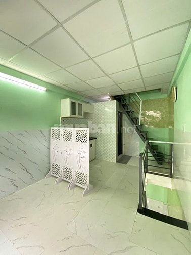 Bán nhà nhỏ xinh 3 tầng nhỉnh 3 tỷ. Hẻm xe hơi quận 11 giáp quận 10.  