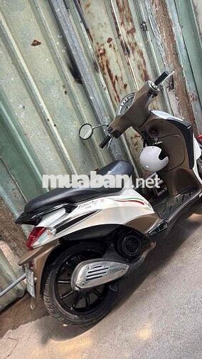 Piaggio Liberty màu Trắng, Nâu