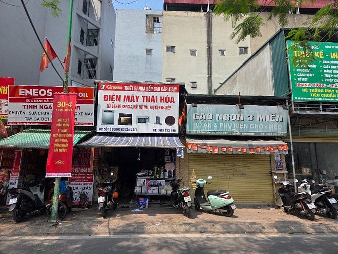 Cho thuê nhà 2 tầng mặt phố Sông Sét ngay cạnh chung cư Nam Đô