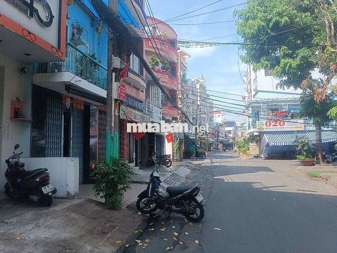 Siêu HOT, MT đường 12m, cho thuê MB mặt tiền quận 11, DT 4,5mx10m