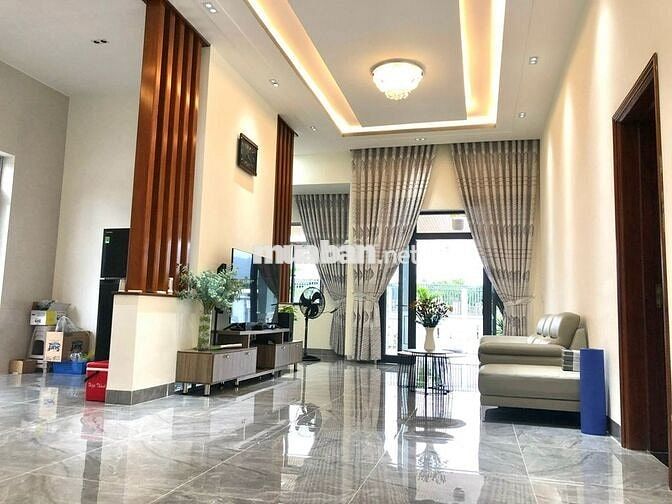 Bán Biệt thự Xã Suối Tiên (cũ), Khánh Hòa, hồ cá koi, chòi tiệc, 3 PN