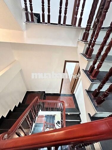 Nhà đẹp dân xây xuân đỉnh, ô tô gần. Hàng xóm khu ngoqij giao