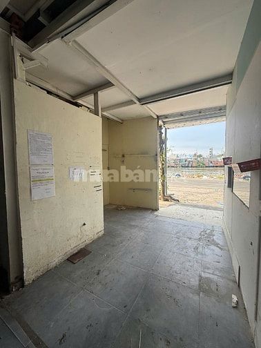 Cho thuê mặt bằng mặt tiền bờ sông Quận 8 (cũ), diện tích 6,8m x 14m