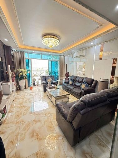 Bán nhà chính chủ. Phố Trần Duy Hưng 70m2, có thang máy, ô tô tránh. 