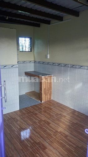 Cho thuê nhà trọ 24m2 gác suốt, hẻm xe hơi, đường Trần Đại Nghĩa